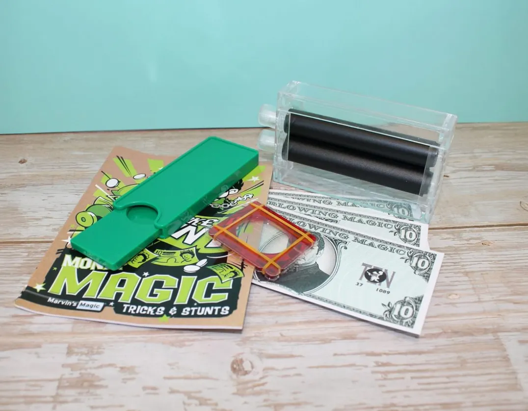 Money Magic - 24 Tricks & Stunts<Marvin's Magic Best